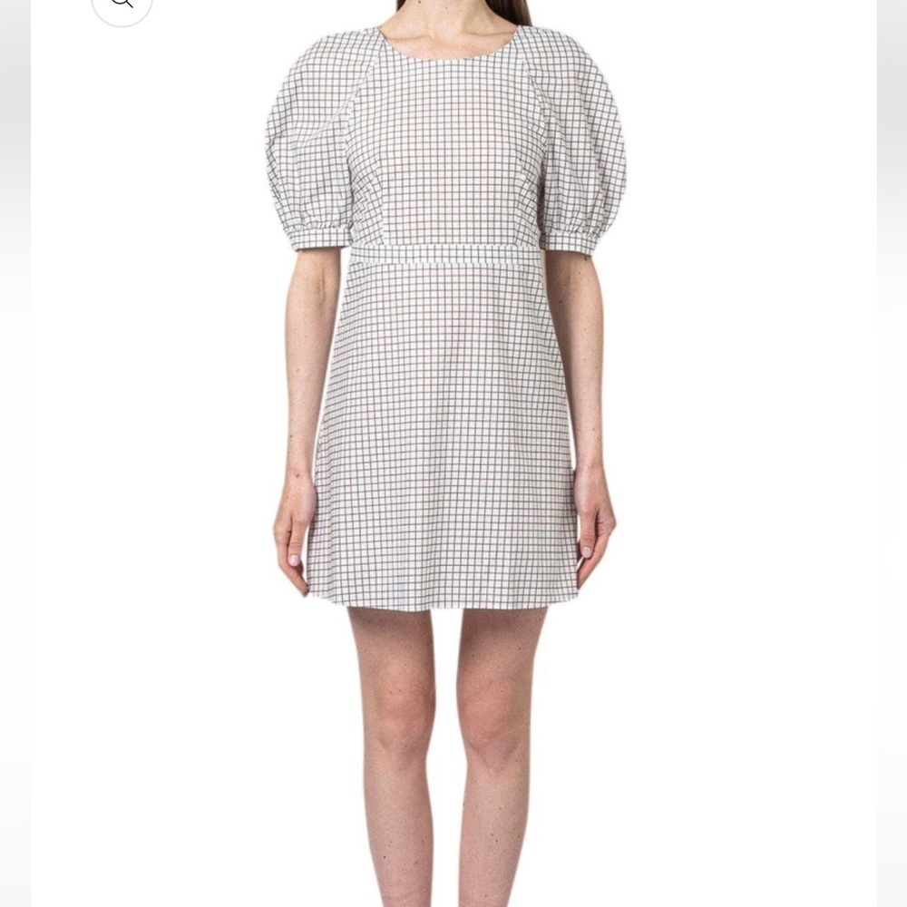 Baum und Pferdgarten
Adalane Puff-Sleeve Dress - Picture 2 of 9
